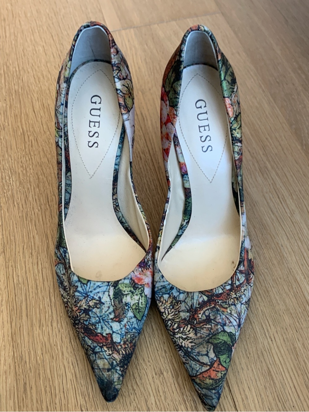 GUESS Floral Multicolor Pointed-Toe Pumps in Blue, Green & Pink